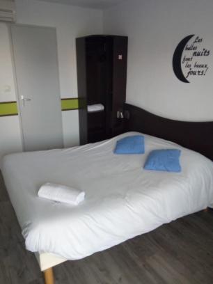 Couett' Hotel Rumilly Rumilly  Zewnętrze zdjęcie