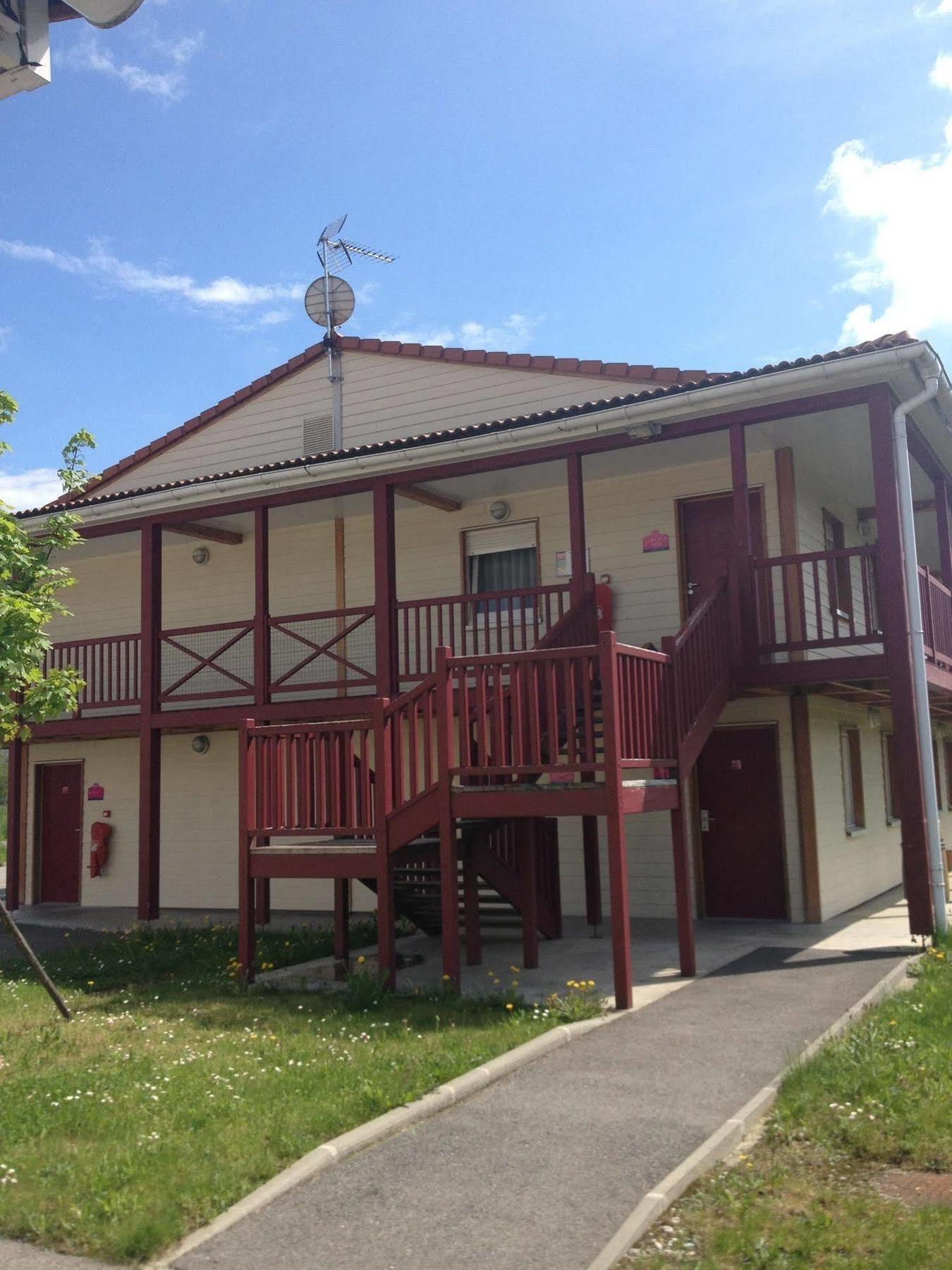 Couett' Hotel Rumilly Rumilly  Zewnętrze zdjęcie