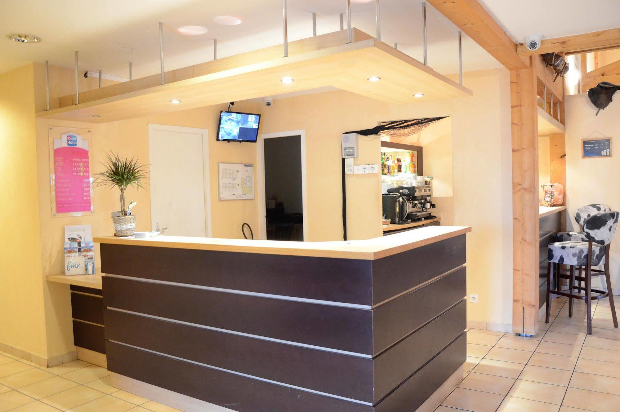 Couett' Hotel Rumilly Rumilly  Zewnętrze zdjęcie